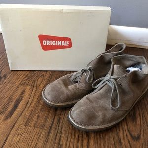 Clark’s women’s dessert boot